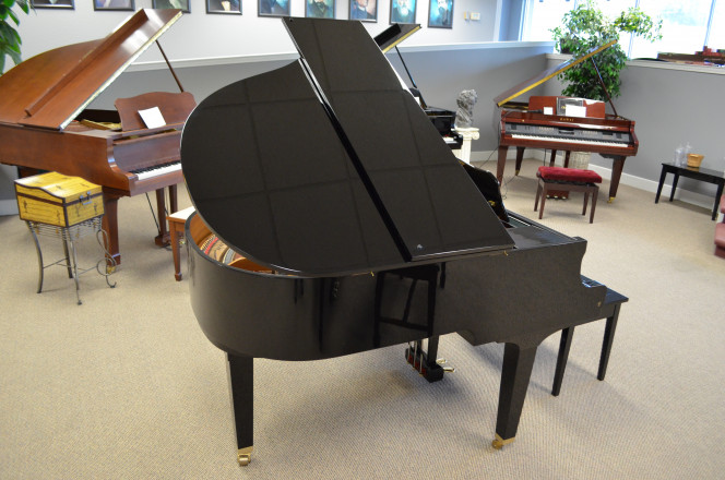 2000 Yamaha GA1 baby grand piano